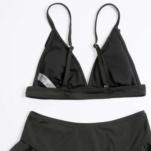 Ruffle Trim Bikini Swimsuit - Picture 4 of 4